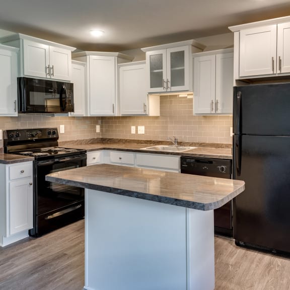 Glenwood Apartments near MSU East Lansing Apartments